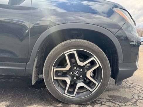 Used 2023 Honda Passport Elite image 11