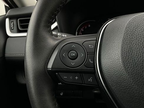 Used 2025 Toyota RAV4 XLE image 34