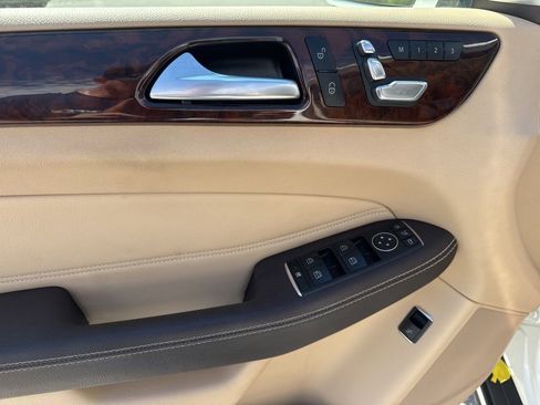 Used 2018 Mercedes-Benz GLE 350 image 26