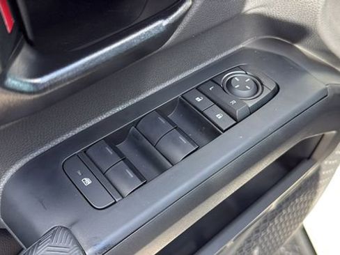 Used 2025 Toyota Tacoma SR5 image 17