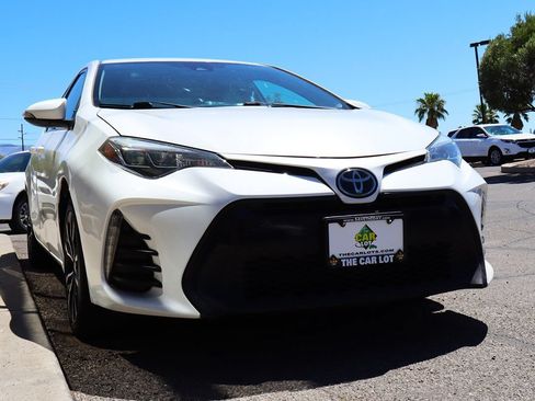 Used 2019 Toyota Corolla SE w/ Protection Package FWD image 18