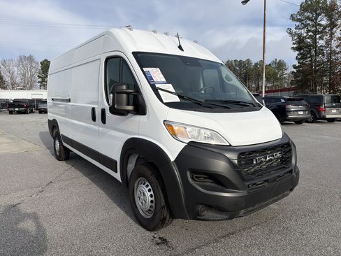 Used 2025 RAM ProMaster 2500 image 4