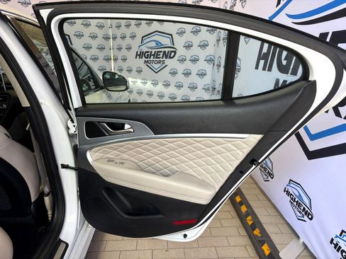 Used 2019 Genesis G70 2.0T Advanced w/ Dynamic Package image 18