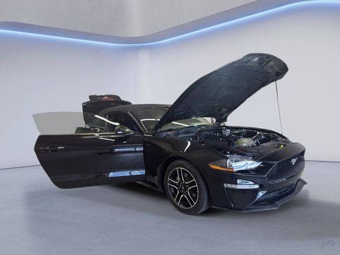 Used 2021 Ford Mustang Premium RWD image 9