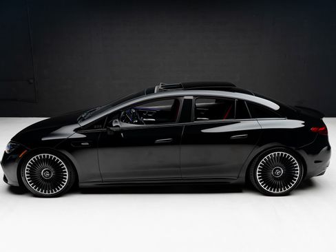 Used 2023 Mercedes-Benz EQE AMG 4MATIC Sedan image 19
