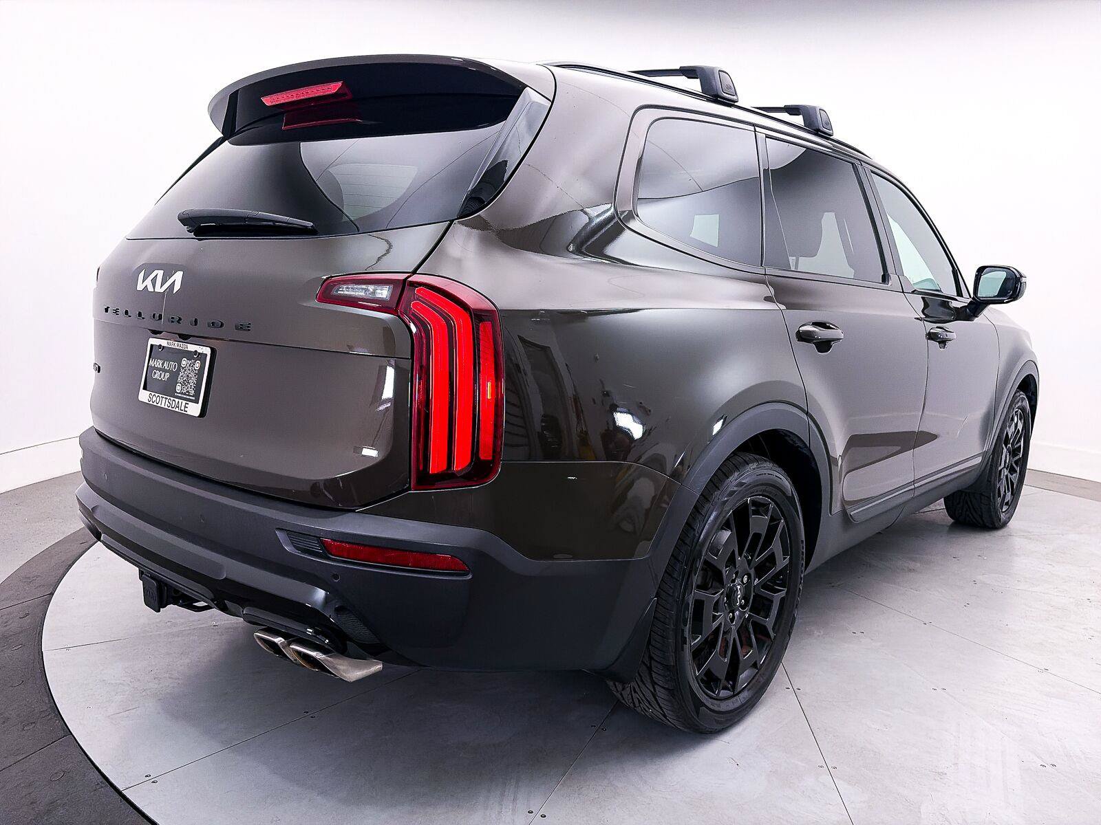 Used 2022 Kia Telluride SX w/ SX Prestige Package AWD/4WD image 16