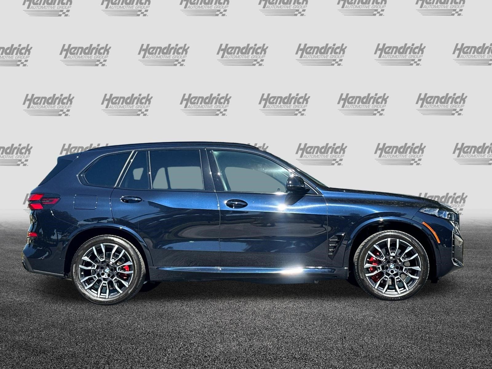 Used 2026 BMW X5 M60i AWD/4WD image 3
