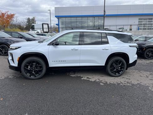 New 2026 Chevrolet Traverse RS w/ LPO, Floor Liner Package image 2