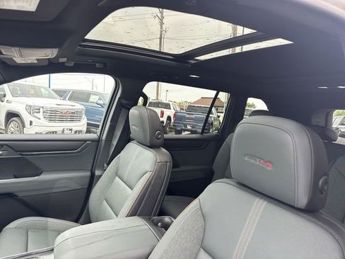 New 2026 GMC Acadia AT4 w/ Luxury Package AWD/4WD image 22