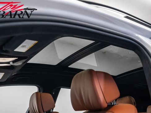 Used 2024 BMW X7 M60i w/ Executive Package image 27