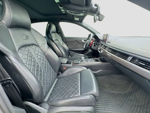 Used 2018 Audi S4 Premium Plus w/ Navigation Package image 19