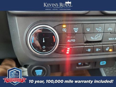 Used 2024 Ford Maverick Lariat FWD image 16