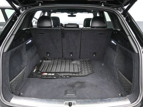 Used 2024 Audi SQ5 Premium Plus w/ Premium Plus Package image 32