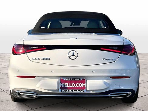 Used 2025 Mercedes-Benz CLE 300 4MATIC Cabriolet image 6