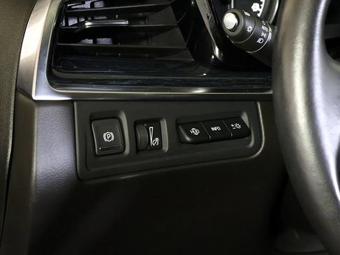 Used 2024 Cadillac XT5 Premium Luxury w/ Technology Package AWD/4WD image 27