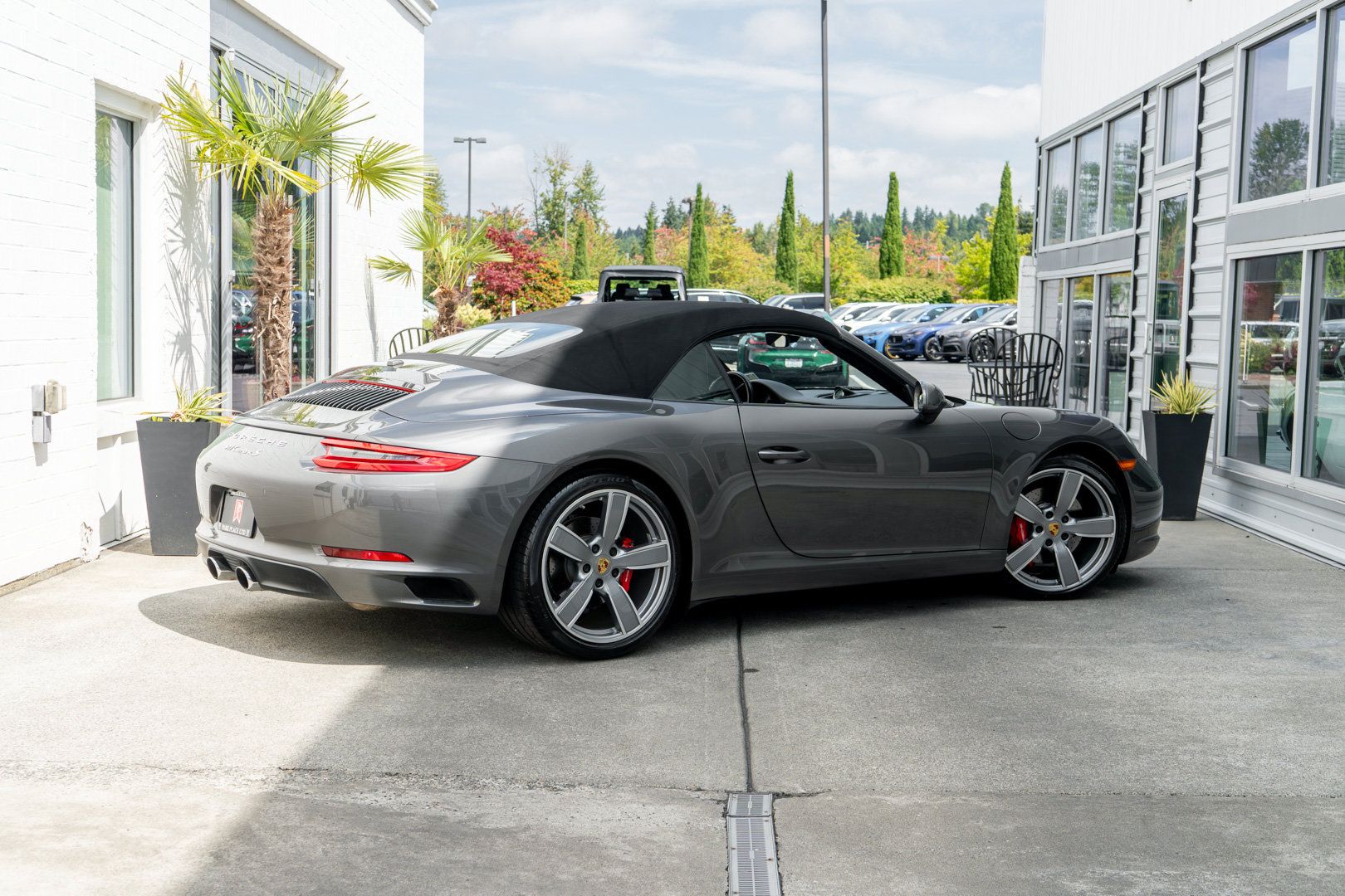 Used 2017 Porsche 911 Carrera S RWD image 8