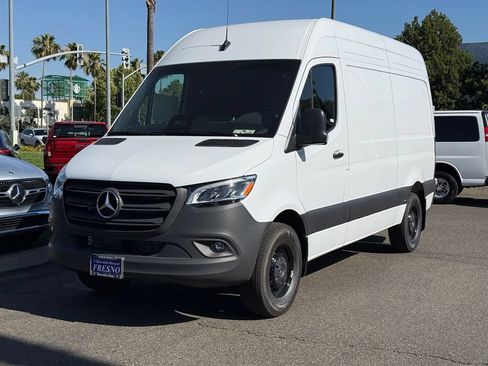 New 2026 Mercedes-Benz Sprinter 2500 image 8