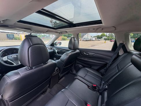 Used 2015 Nissan Rogue SL w/ SL Premium Package FWD image 25
