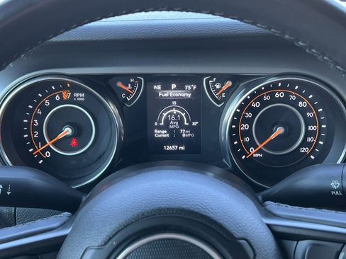 Used 2022 Jeep Wrangler Unlimited Sport S image 19