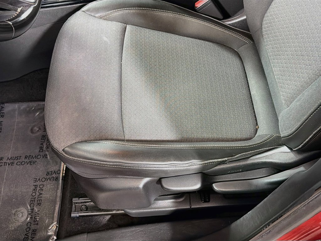 Used 2024 Buick Encore GX Preferred AWD/4WD image 19