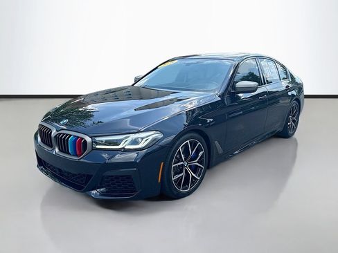 Used 2023 BMW M550i xDrive w/ Dynamic Handling Package AWD/4WD image 3