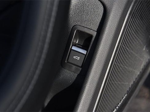 Used 2022 Audi A4 2.0T Premium Plus image 9