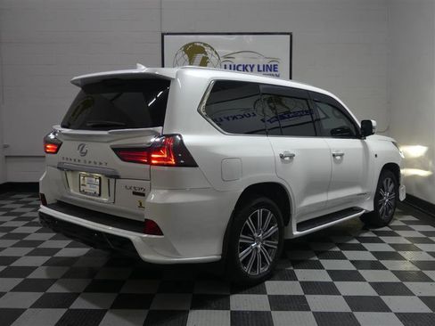 Used 2016 Lexus LX 570 4WD image 10
