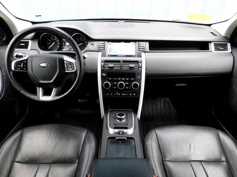 Used 2018 Land Rover Discovery Sport HSE image 9