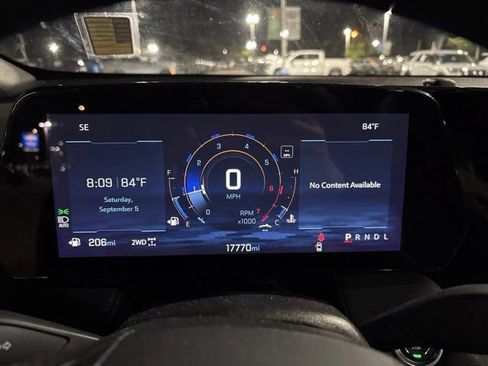 Used 2025 Chevrolet Equinox LT AWD/4WD image 19