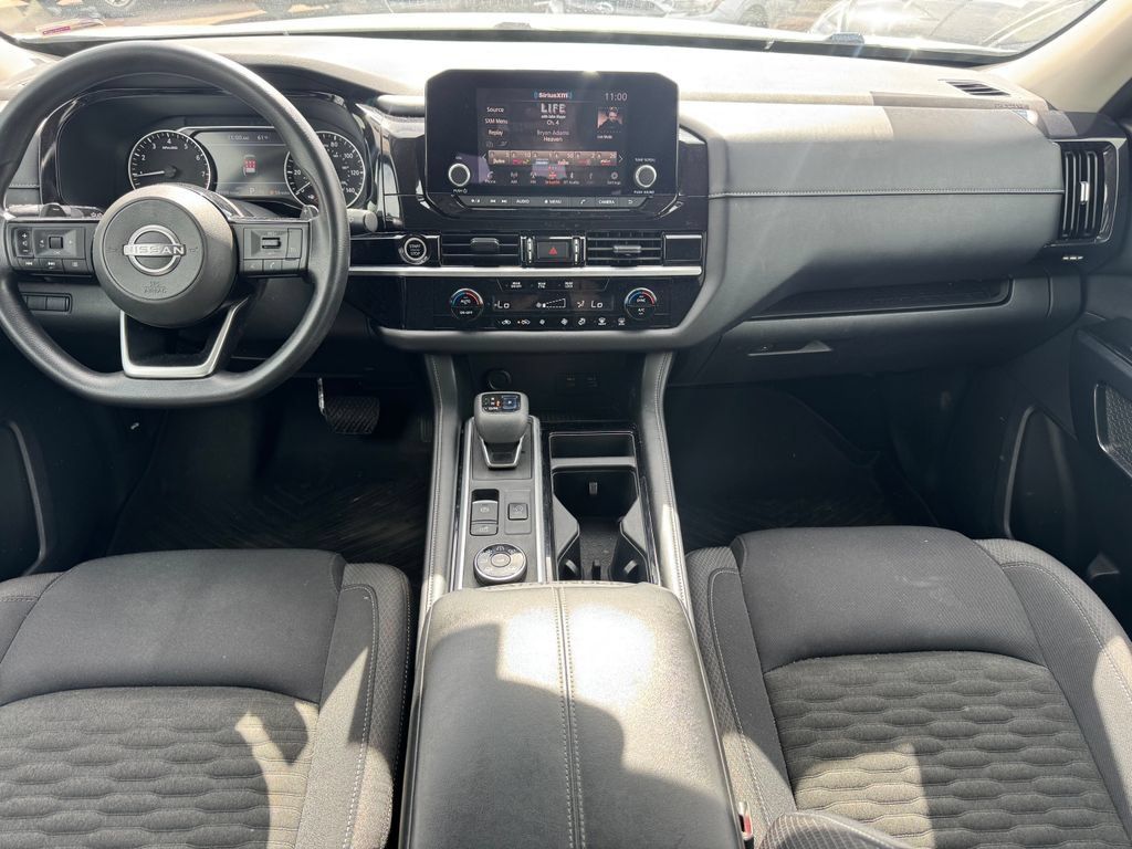 Used 2022 Nissan Pathfinder S AWD/4WD image 10