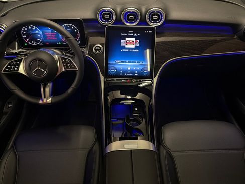 New 2026 Mercedes-Benz GLC 300 4MATIC image 12