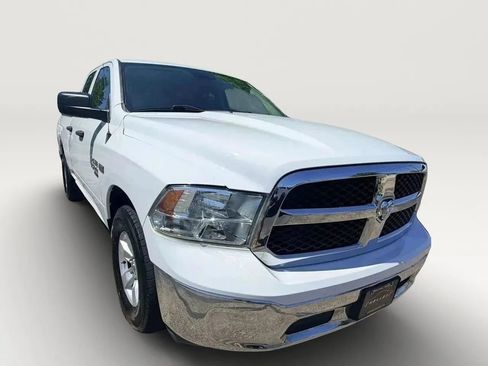 Used 2020 RAM 1500 Tradesman w/ Chrome Plus Package RWD image 4