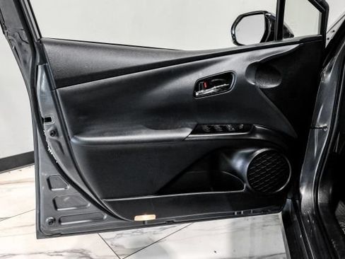 Used 2020 Toyota Prius LE FWD image 37