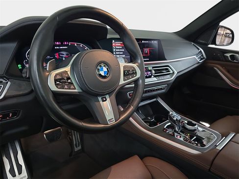 Used 2022 BMW X5 M50i w/ Executive Package image 19