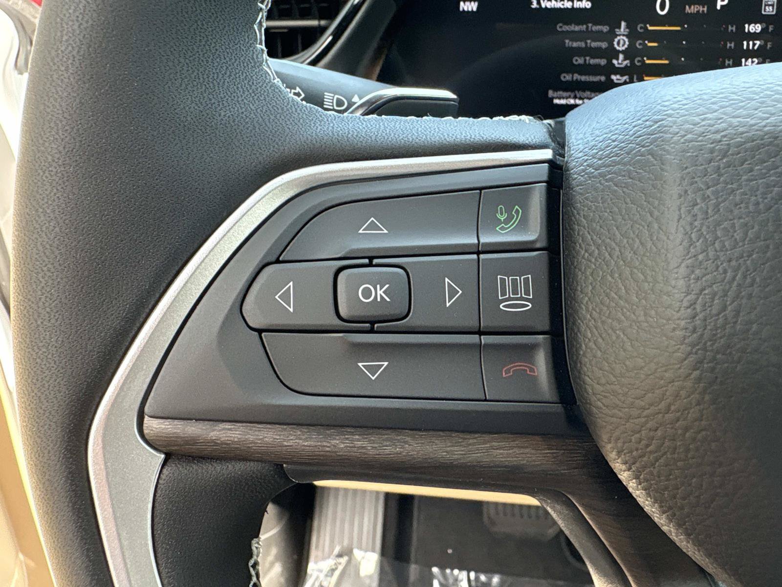 New 2027 Jeep Grand Cherokee Limited RWD image 29