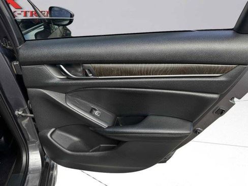 Used 2022 Honda Accord EX-L image 45