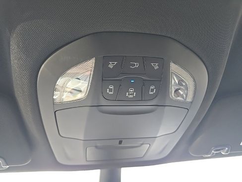 New 2026 Chrysler Pacifica Select image 33