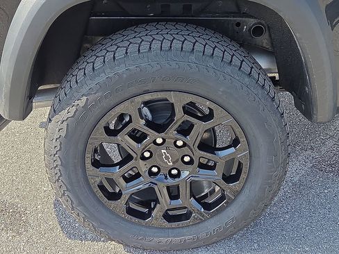 New 2026 Chevrolet Colorado Trail Boss AWD/4WD image 7