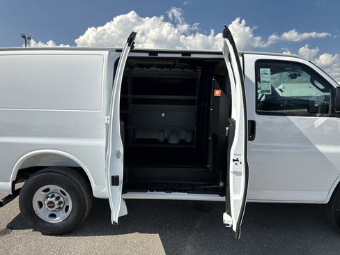 New 2025 GMC Savana 2500 w/ Driver Convenience Package image 15