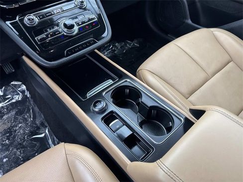 Used 2022 Lincoln Corsair Reserve w/ Equipment Group 201A image 25