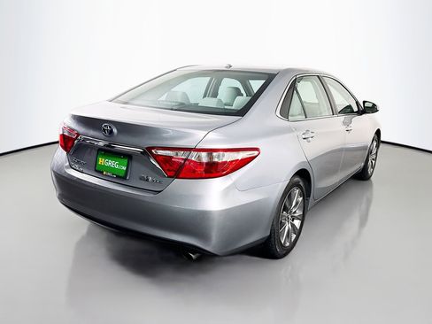 Used 2017 Toyota Camry XLE FWD image 10