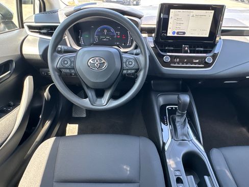 New 2026 Toyota Corolla LE FWD image 22