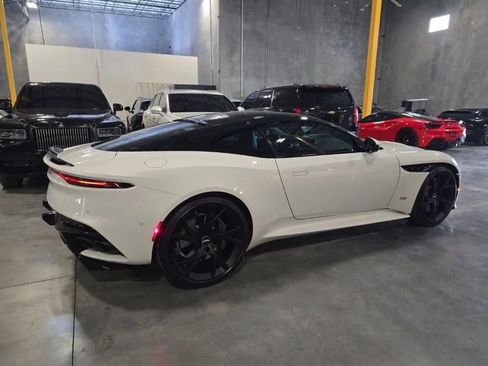 Used 2019 Aston Martin DBS Superleggera image 4