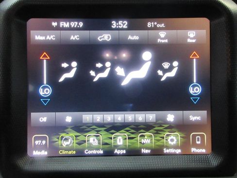 Used 2023 Jeep Wrangler Unlimited Sahara AWD/4WD image 26