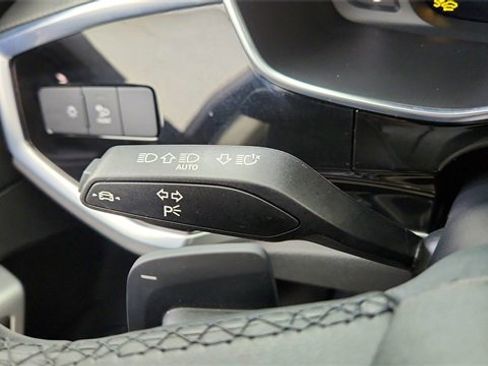 Used 2024 Audi Q3 2.0T Premium Plus image 40