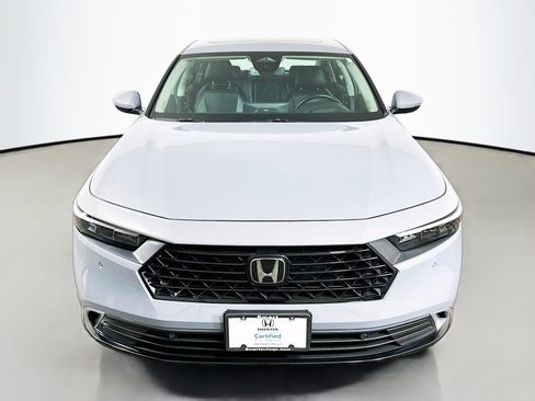 Used 2024 Honda Accord Touring image 2
