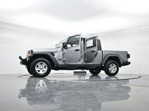 Used 2020 Jeep Gladiator Sport w/ Quick Order Package 24S image 51