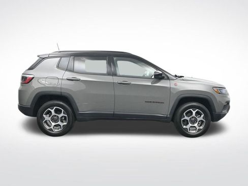 Used 2022 Jeep Compass Trailhawk w/ Trailhawk Convenience Group image 4