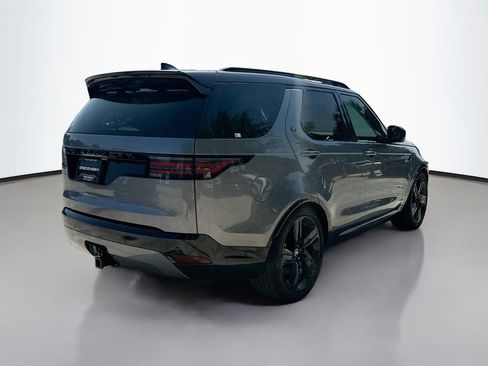 Certified 2025 Land Rover Discovery Dynamic SE AWD/4WD image 9