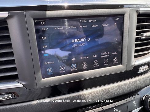 Used 2019 Chrysler Pacifica Touring-L FWD image 33